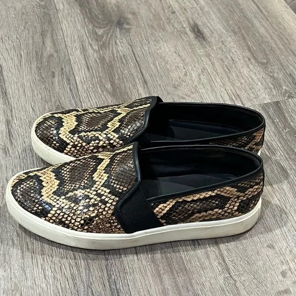 VINCE Size 7 Women’s Snakeskin Slip On Loafer Shoes