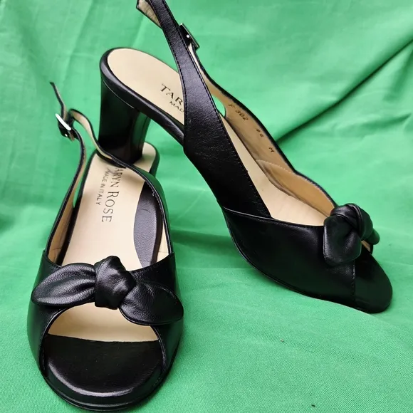 VINTAGE 2004Taryn Rose CHER-NAPPA  Black Slingback Women's Shoes BRAND NEW