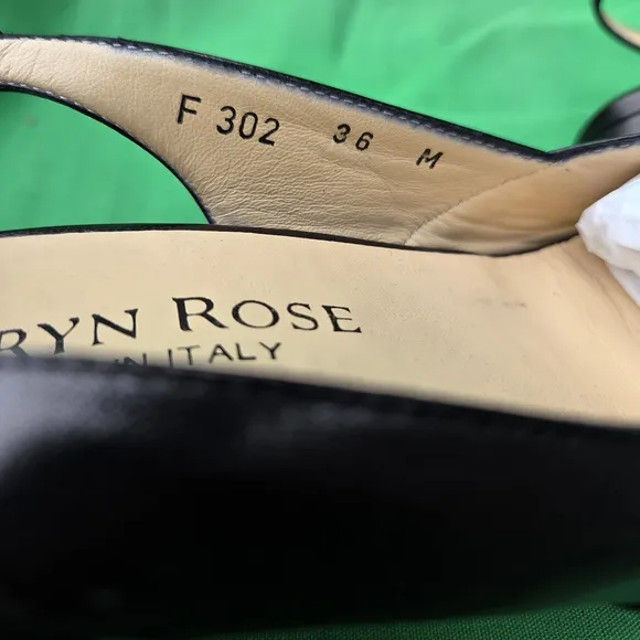 VINTAGE 2004Taryn Rose CHER-NAPPA  Black Slingback Women's Shoes BRAND NEW