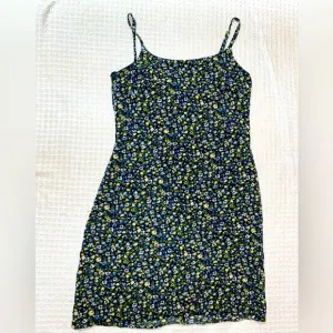 Vintage 90’s micro ditsy spaghetti dress