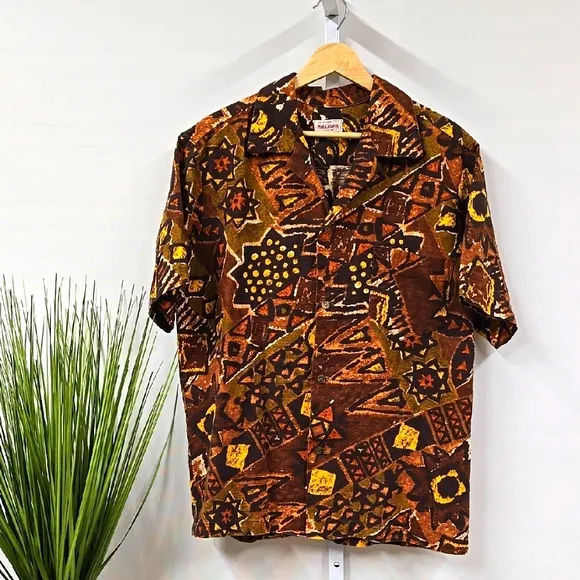 Vintage Hale Aloha Isoshima Retro Brown and Yellow Short Sleeve Casual Shirt