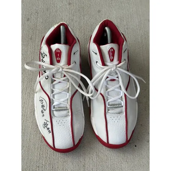 Vintage Nike Air Men's 7.6 White Red Basketball Shoes Sports Sneakers Signed Low