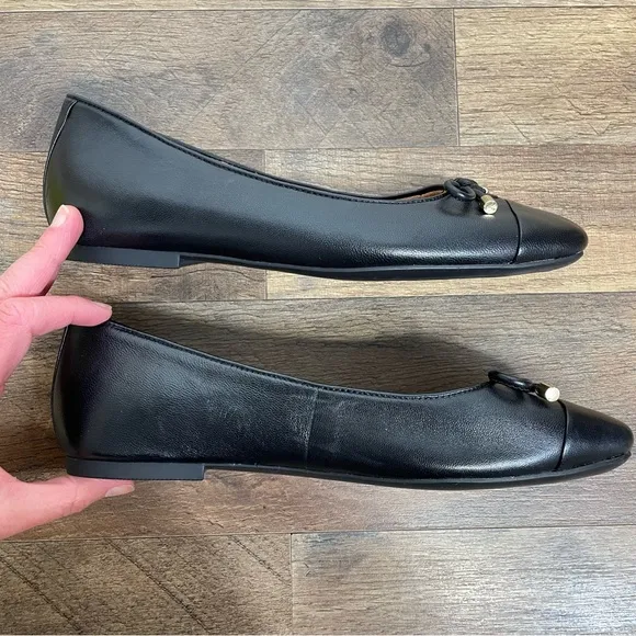 Vionic Black Leather Klara Ballet Flat Shoe Size 7