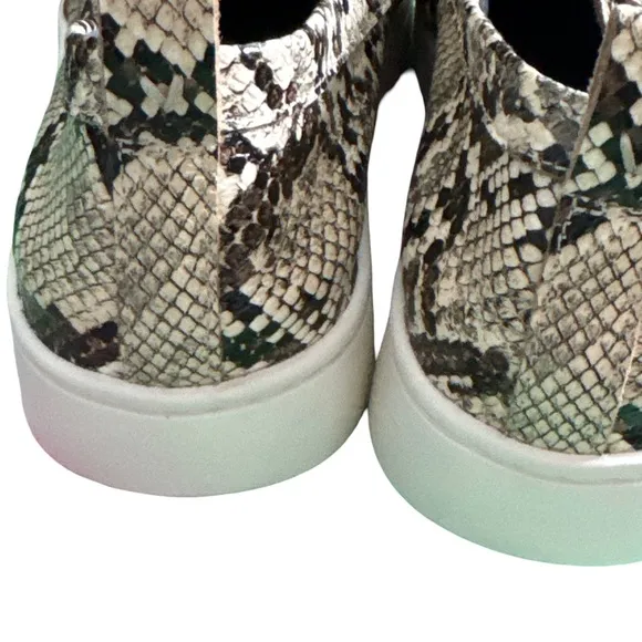 VIONIC UPTOWN SNAKE PRINT LOAFER