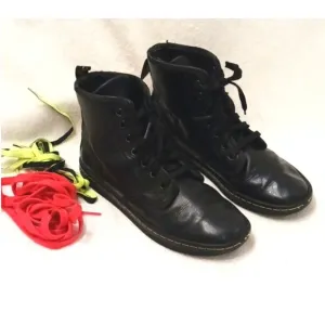 VNTG Dr. Martens Black Ankle Boots Sz 6 Goth Grunge Casual AIR WAIR Punk Retro