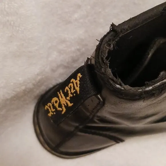 VNTG Dr. Martens Black Ankle Boots Sz 6 Goth Grunge Casual AIR WAIR Punk Retro
