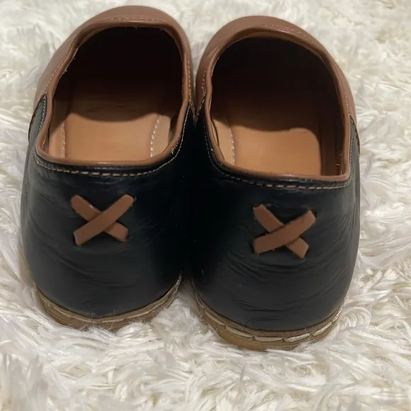 Women’s Charix Camel Black Slip on Comfort Shoes, Black and Tan, Genuine Leather