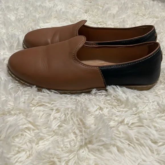 Women’s Charix Camel Black Slip on Comfort Shoes, Black and Tan, Genuine Leather