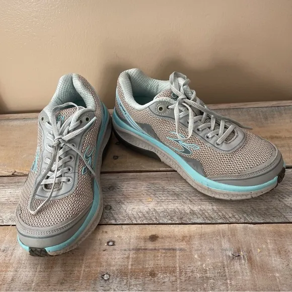 Women's GDEFY Gravity Defyer Mighty Walk Athletic Shoes