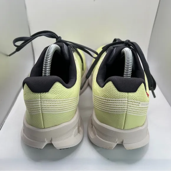Women’s On Cloudgo Running Shoes Size 10.5