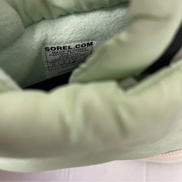 Women’s Sorel Out N About III Aqua Green Waterproof Boots Size 10 US!