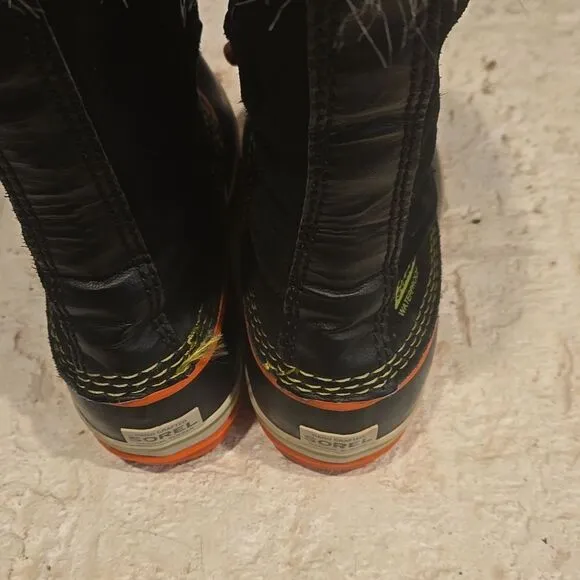 Womens Joan of art sorel waterproof boots size 6
