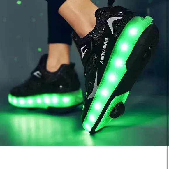 Ylllu Kids LED Roller Skate Shoes Single Wheel Light up Roller Shoes