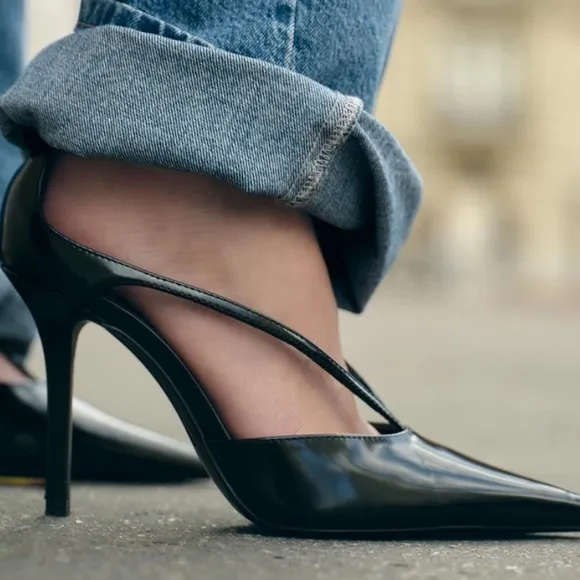 Zara NWT double strap heeled shoes 2273/310